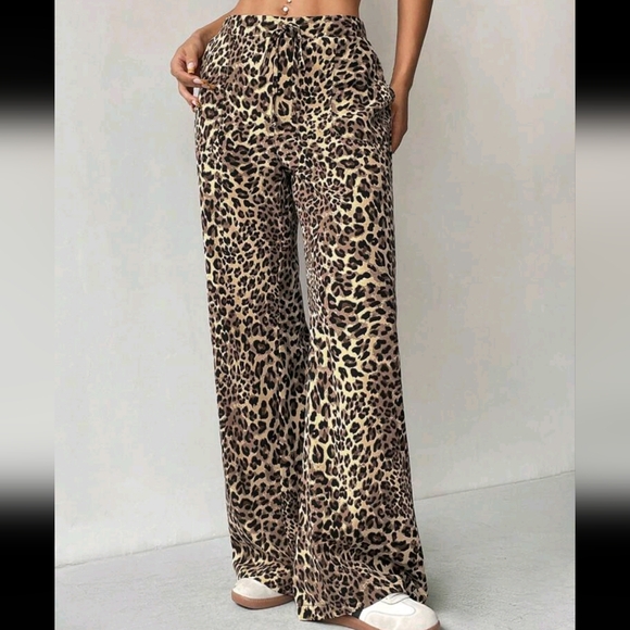Women's French Elegant Casual Daily Leopard Print Wide Leg Pants - Picture 3 of 4
